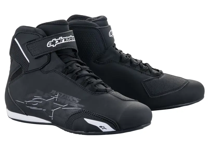 Must-Have Boty na motorku Alpinestars Sektor černo-bílé
