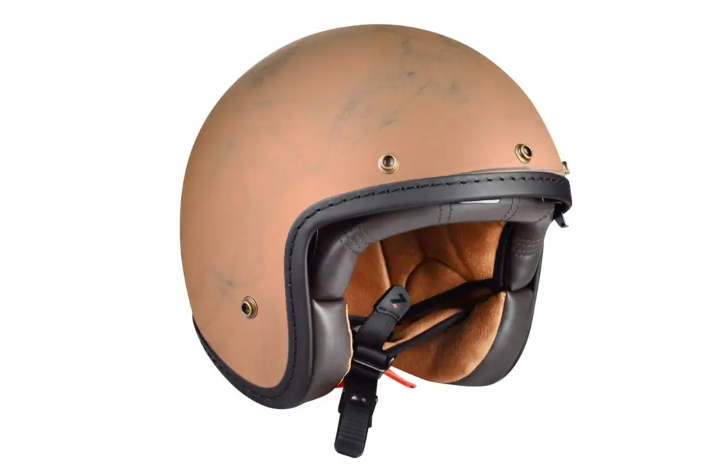 Přilba LEZER Mambo Evo Cafe Racer (broušená měď) Objednat Nyní