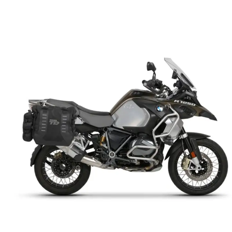 Rychlé Dodání Sada bočních adventure brašen SHAD TERRA TR40, včetně montážní sady SHAD BMW R1200/R1250GS ADVENTURE