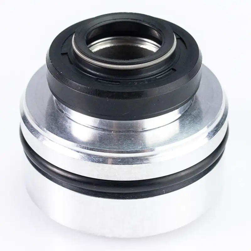 KYB kompletní těsnící hlava zadního tlumiče 16mmX50mmX22,5mm HONDA CRF 450 09-16; KAWASAKI KXF 250 20-23; KXF 450 09-14; SUZUKI RMZ 250 16-23; YAMAHA YZ 250F 14-23; YZ 450F 10-23; WR 250/450F 15-23 (těsnění tlumiče) Sleva