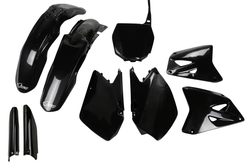 Nejprodávanější UFO kompletní sada plastů (FULL KIT) s kryty tlumičů SUZUKI RM 125 / 250 06-24 barva černá
