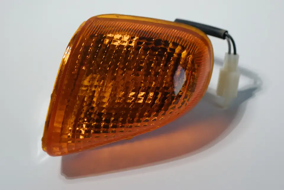 JR směrovka KAWASAKI ZZR 1100 pravá zadní (oranžové sklo) Výhodná Nabídka